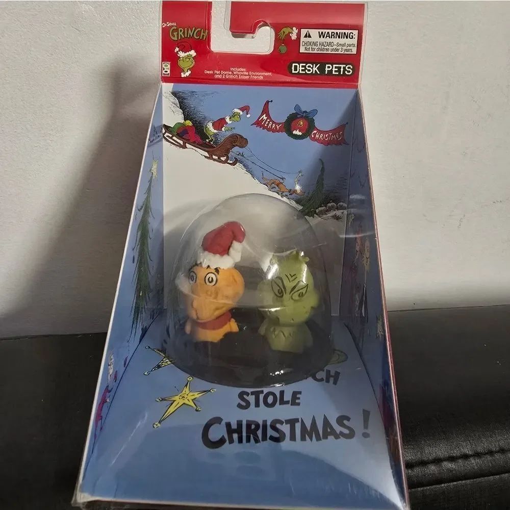 Dr. Seuss NEW The GRINCH Desk Pets - Grinch & Santa Max in Desk Pet Dome
